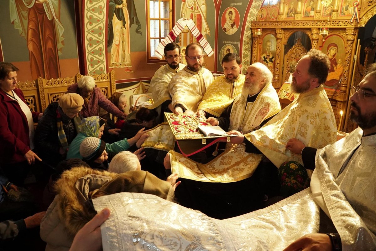 Rugăciune şi filantropie pentru vârstnicii din Galaţi 278409