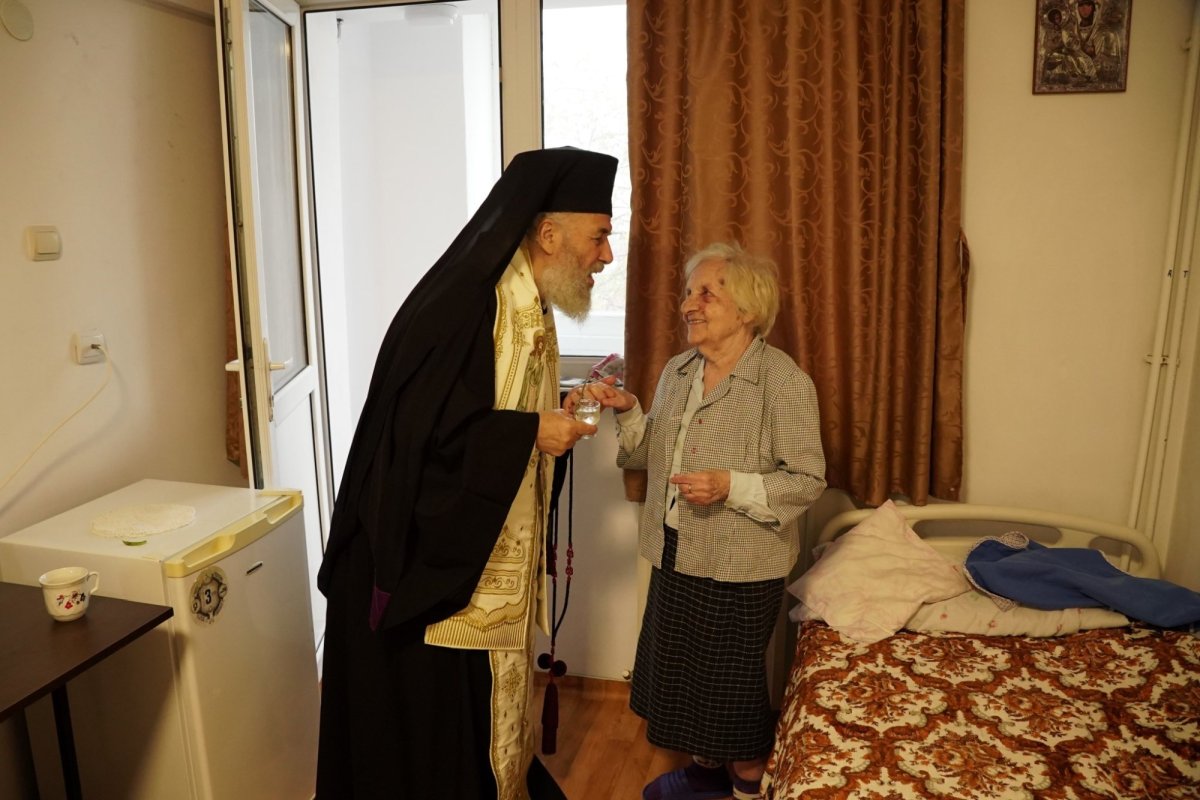 Rugăciune şi filantropie pentru vârstnicii din Galaţi 278417