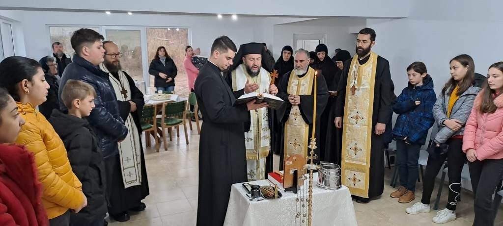 Vizite arhierești la parohii și așezăminte monahale din Caraș-Severin 278478