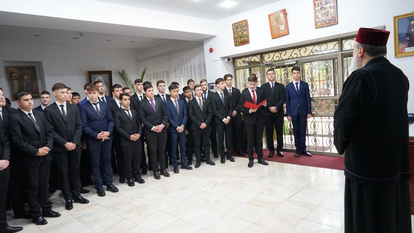 Burse pentru elevii Seminarului Teologic Ortodox din Slobozia 278639