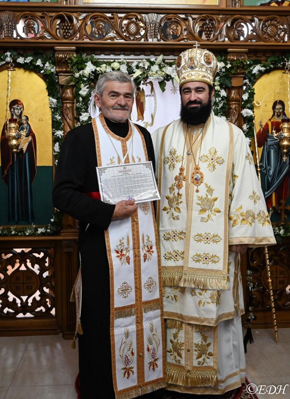 Târnosirea bisericii din Târnava de Criș în Episcopia Devei şi Hunedoarei 278611