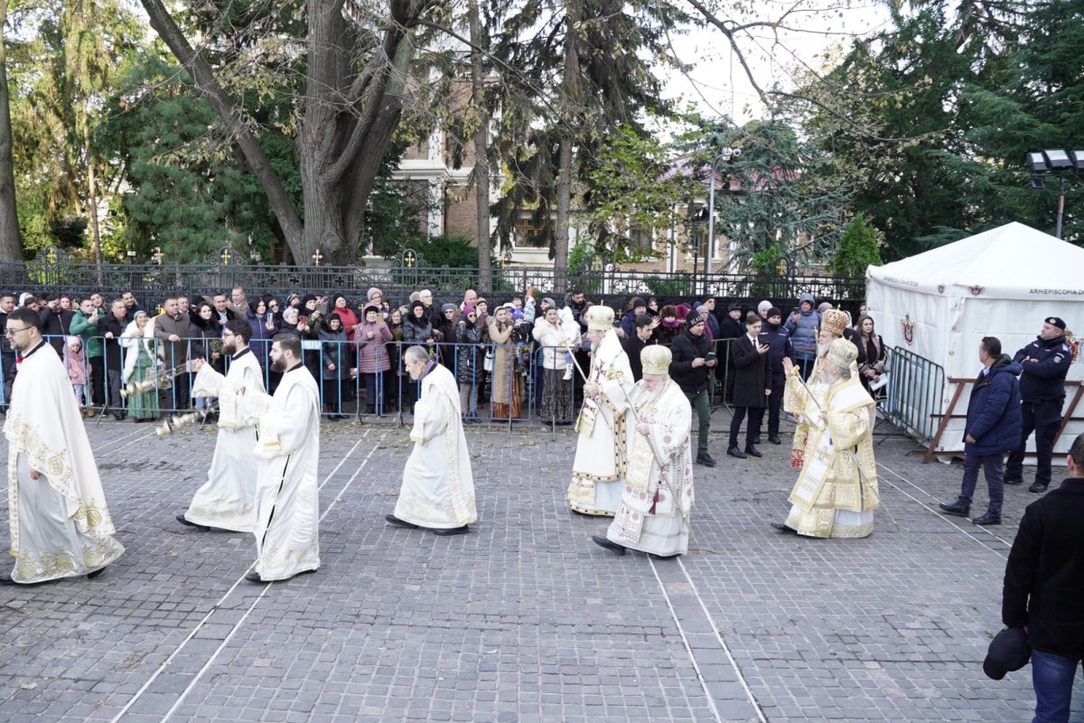 Arhiepiscopia Dunării de Jos şi-a cinstit ocrotitorul 278851