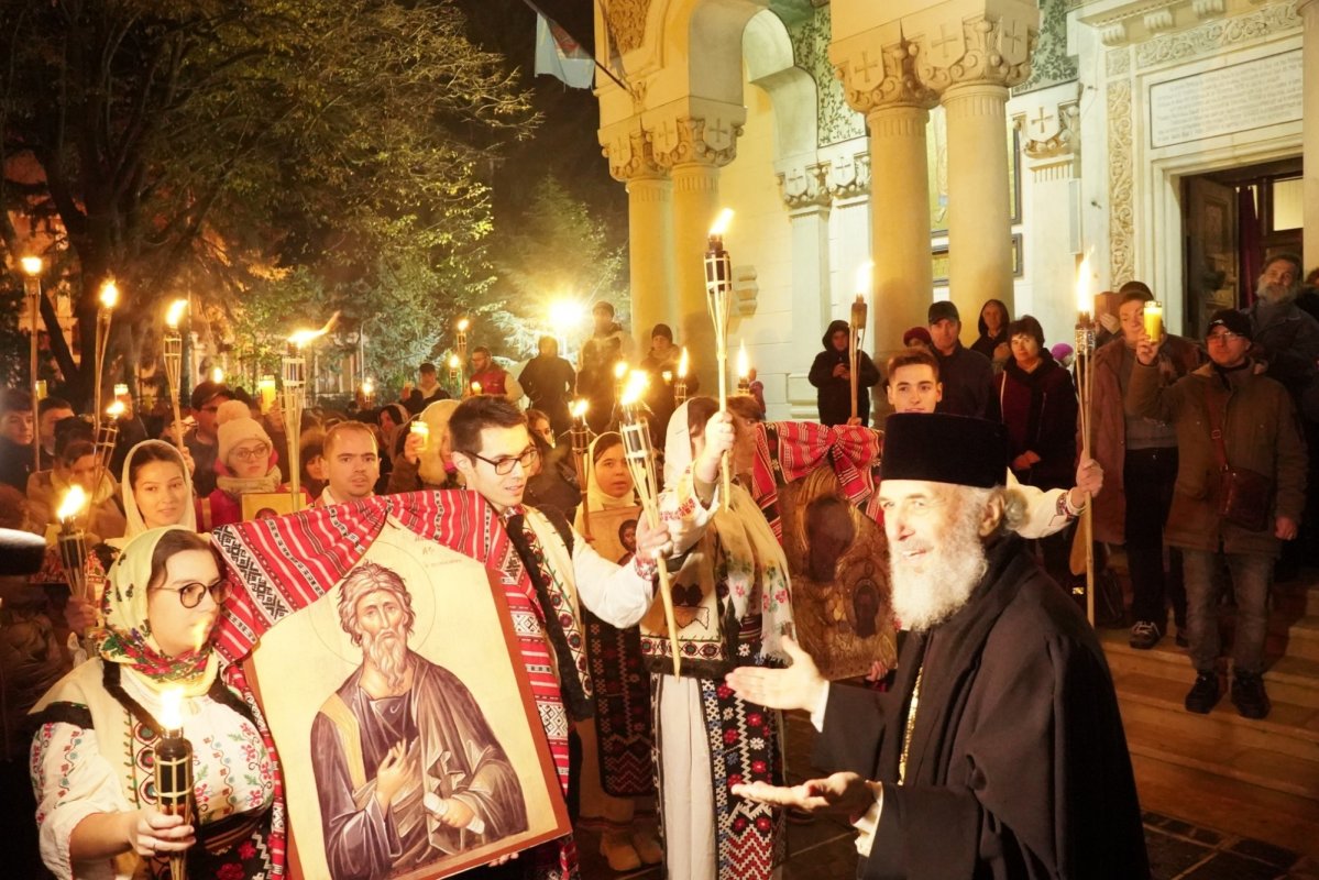 Tradiţionalul pelerinaj al luminii la Galaţi 278831