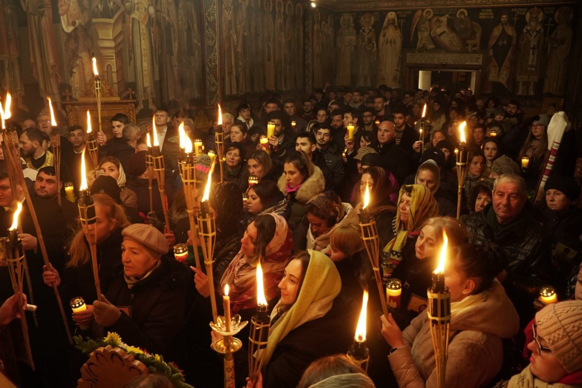 Tradiţionalul pelerinaj al luminii la Galaţi 278840