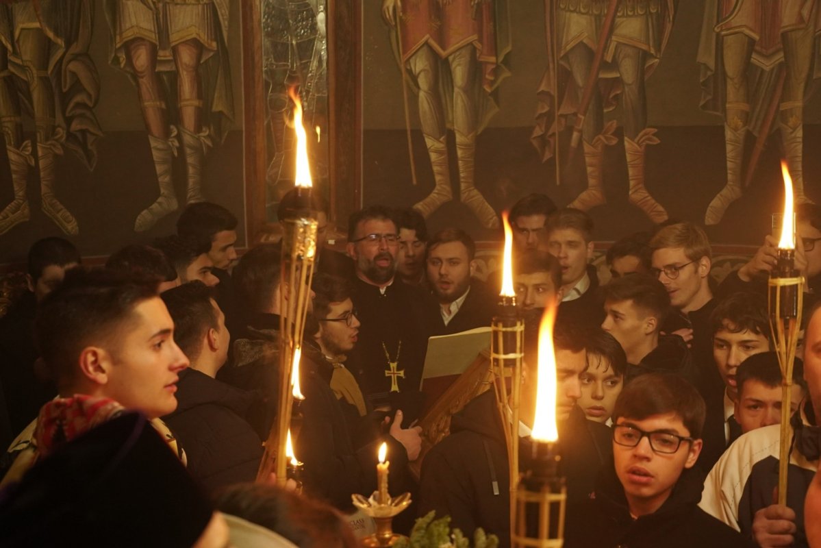 Tradiţionalul pelerinaj al luminii la Galaţi 278843