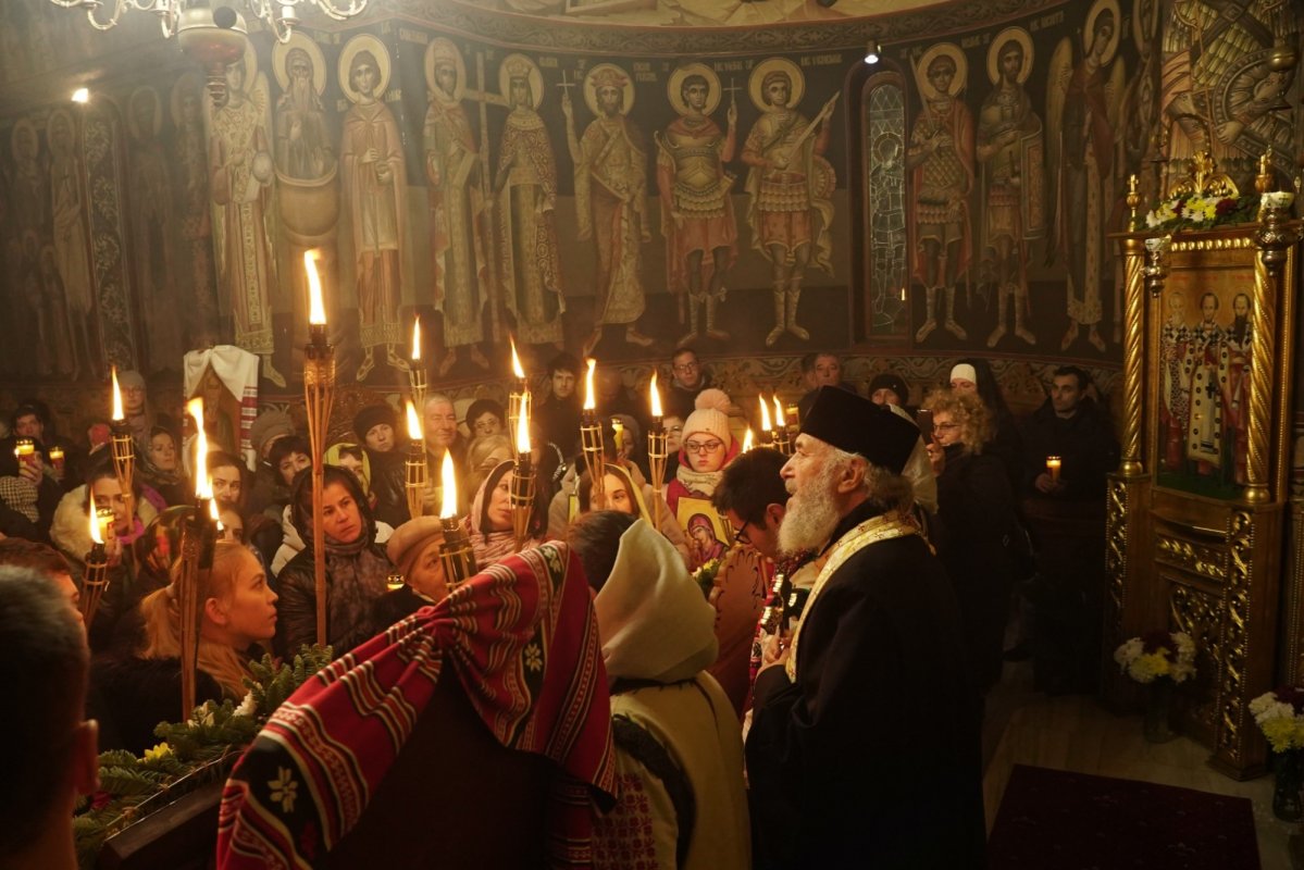 Tradiţionalul pelerinaj al luminii la Galaţi 278844