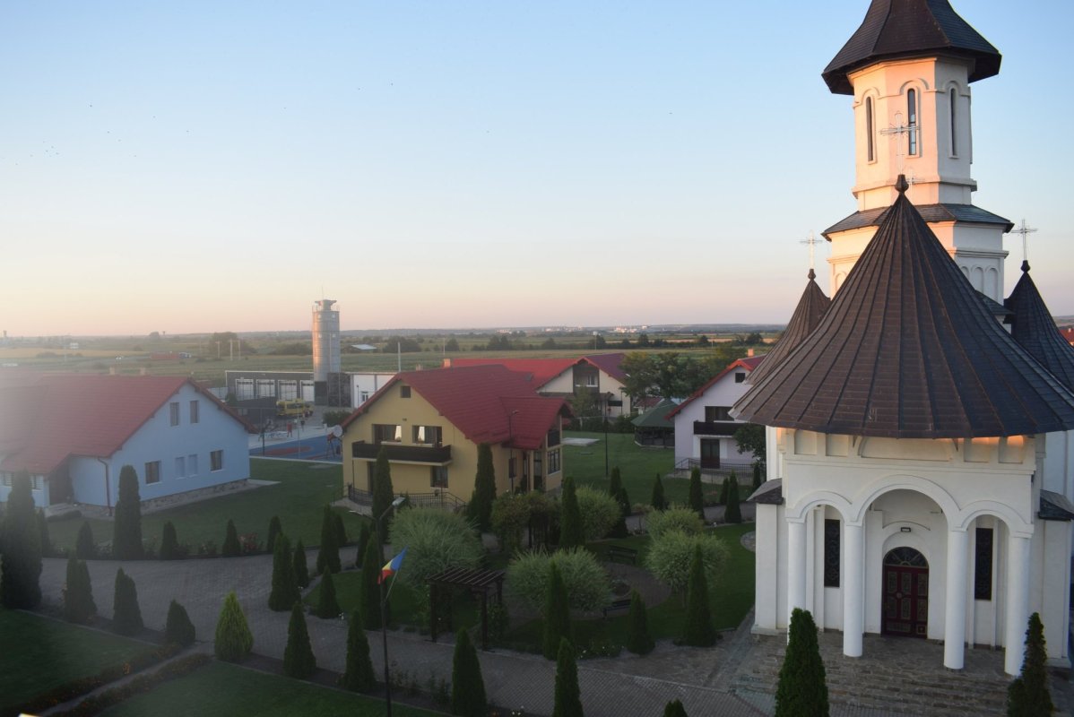 Milostenia e virtutea care ajunge la Tronul Sfintei Treimi 278461