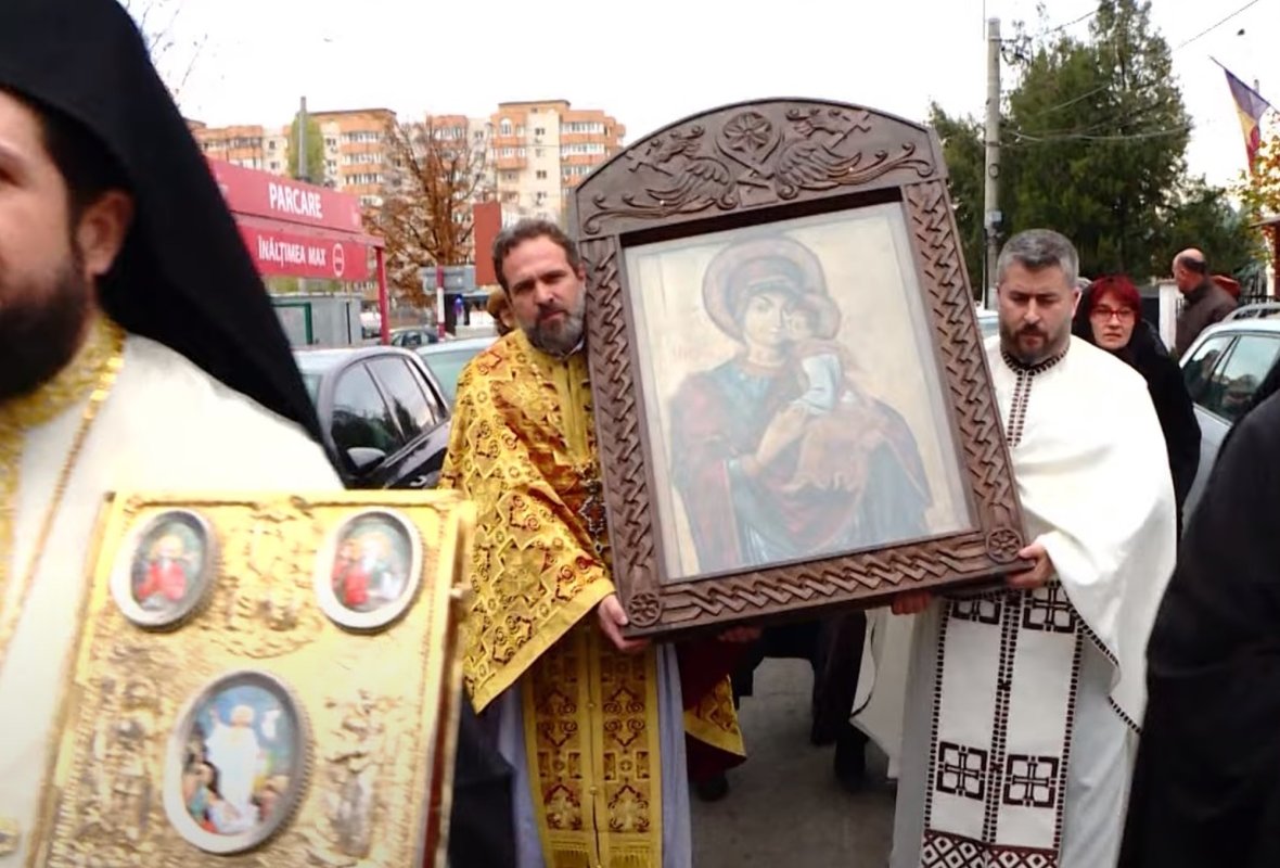 Procesiune la Parohia Bărbătescu Vechi din București 279279
