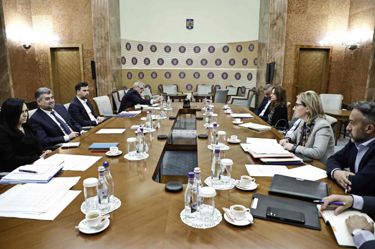 Funcționarii din casele de pensii au reluat lucrul 279488