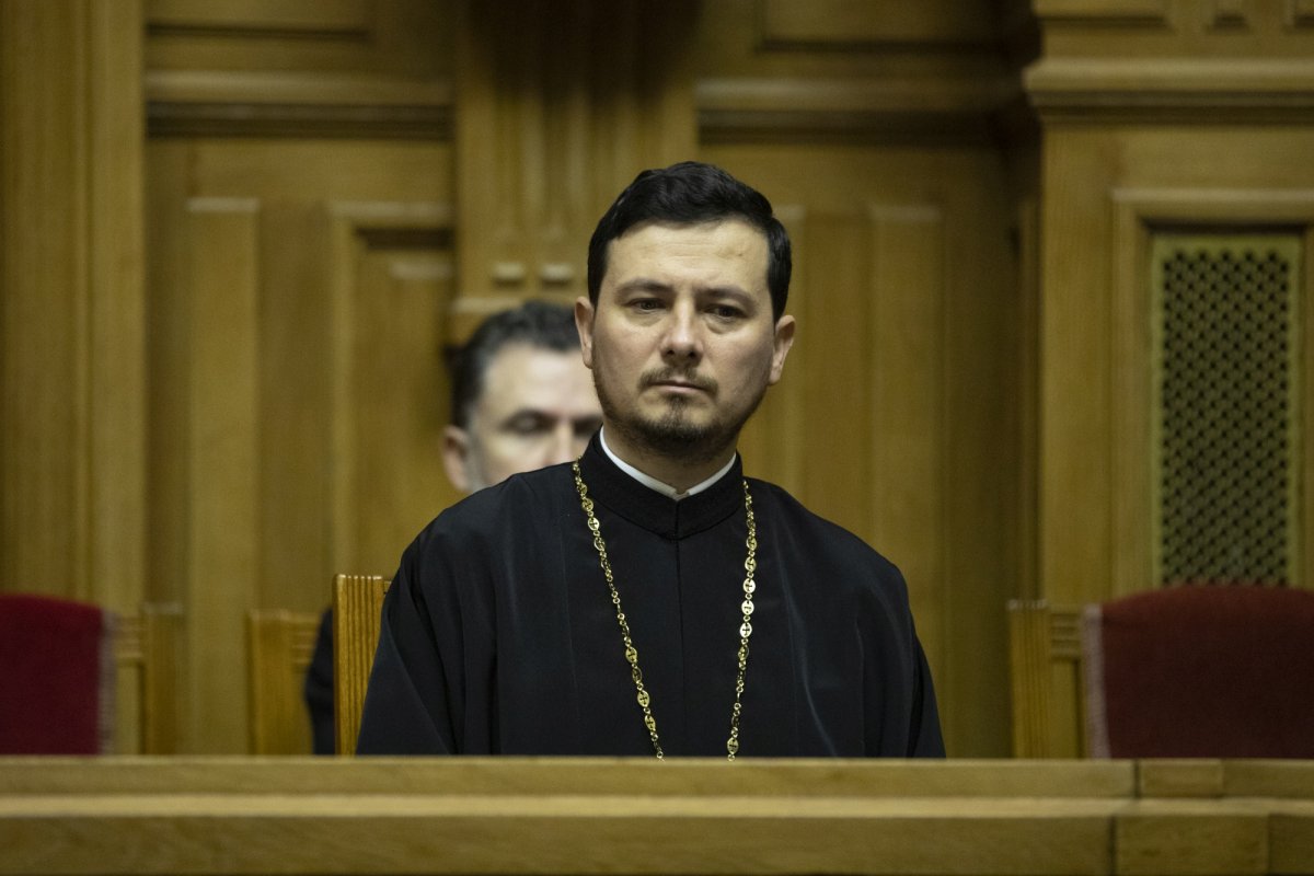 Spectacolul „Sfântul Nicolae în mijlocul copiilor” pe Colina Bucuriei 279715