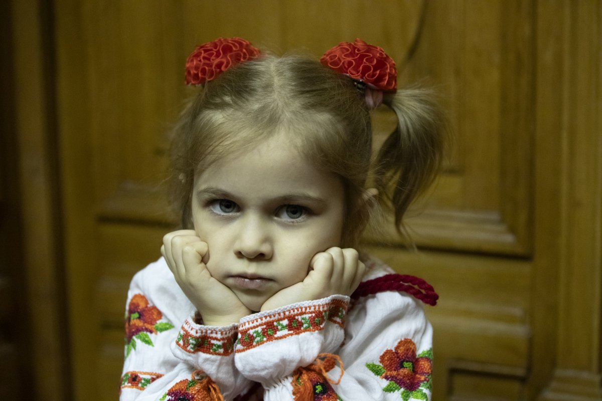 Spectacolul „Sfântul Nicolae în mijlocul copiilor” pe Colina Bucuriei 279739