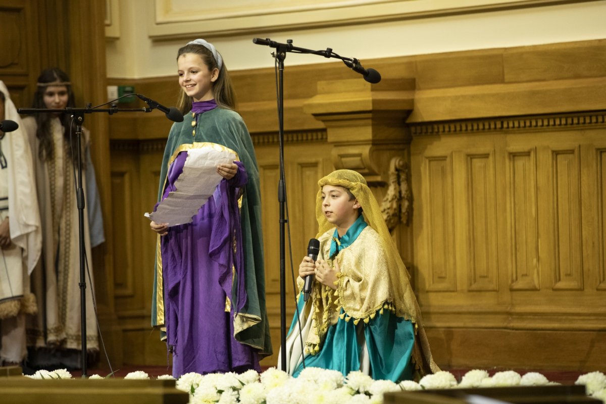 Spectacolul „Sfântul Nicolae în mijlocul copiilor” pe Colina Bucuriei 279740