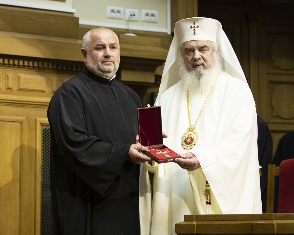 Spectacolul „Sfântul Nicolae în mijlocul copiilor” pe Colina Bucuriei 279748