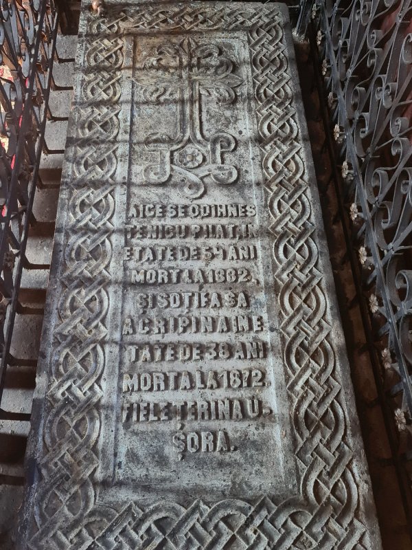 Biserica albă de deasupra Prutului 279683