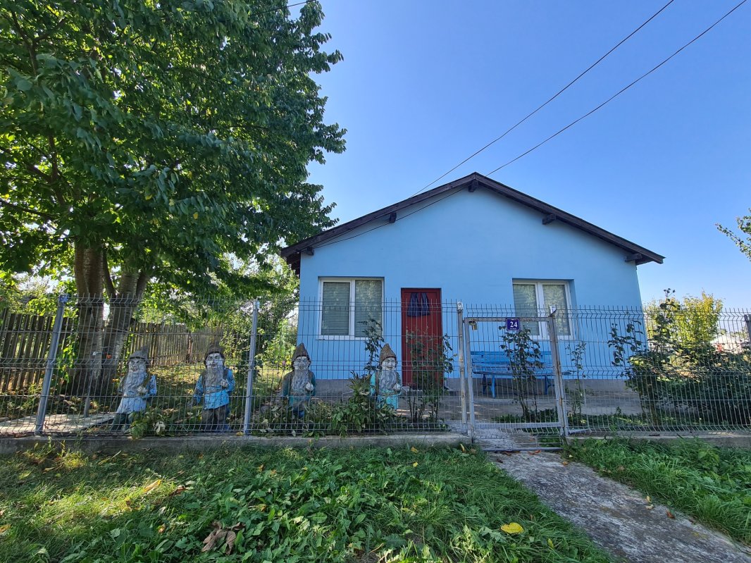 Biserica albă de deasupra Prutului 279688