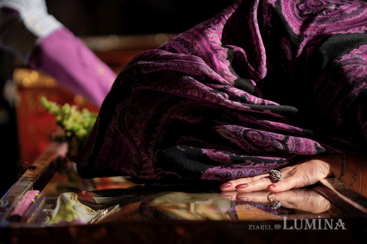 Cei ce plâng se vor mângâia 279698