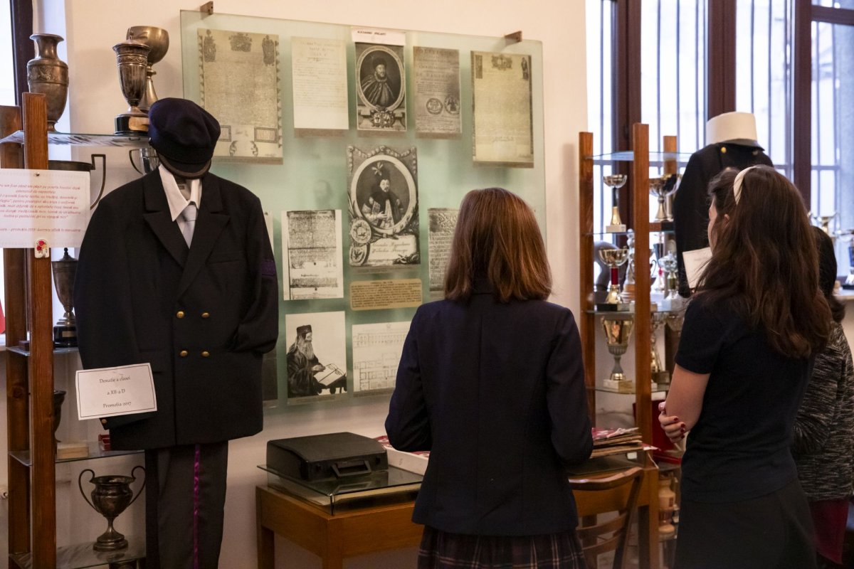 Colegiul Național „Sfântul Sava” din București la ceas aniversar 279897