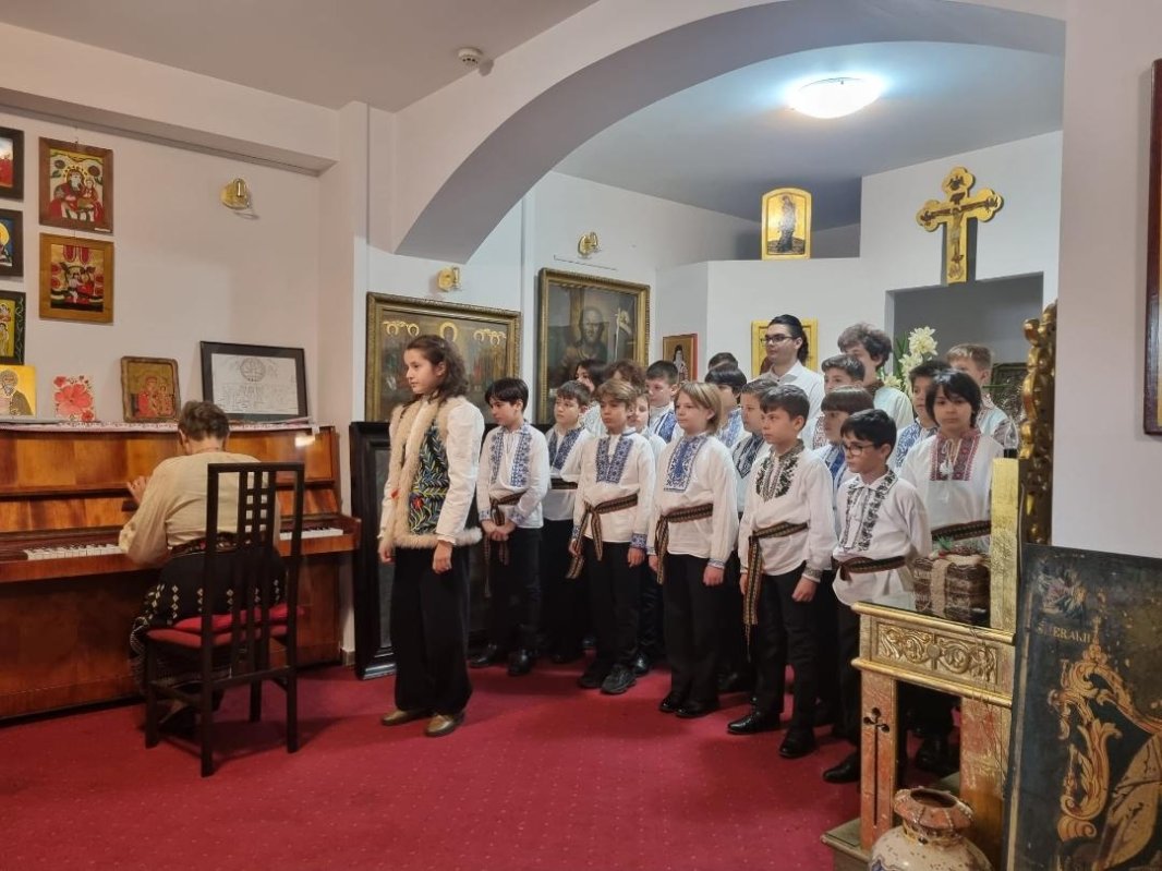 Concert de colinde la Centrul de zi „Sfânta Muceniţă Sofia” 279992