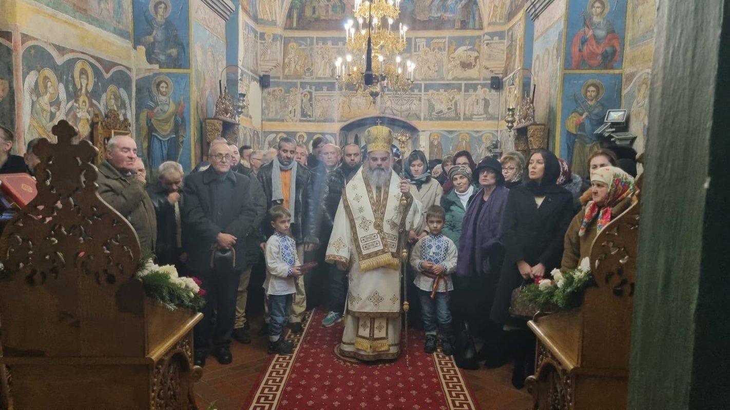 Hramul Mănăstirii Coșula 279943