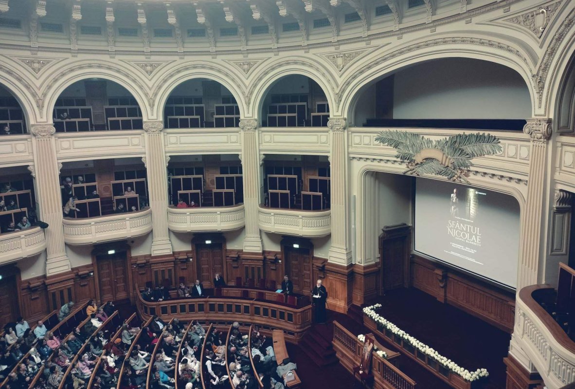 Proiecția filmului documentar „Sfântul Nicolae, chipul blândeții” la Palatul Patriarhiei  279974