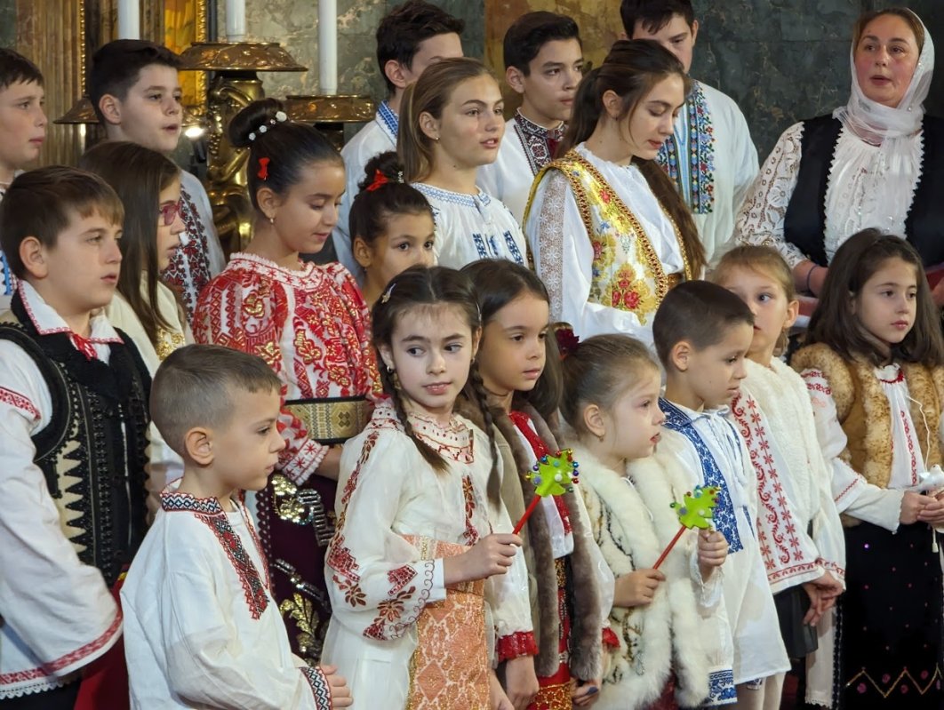 Concert de colinde susținut de tineri bănățeni  280207