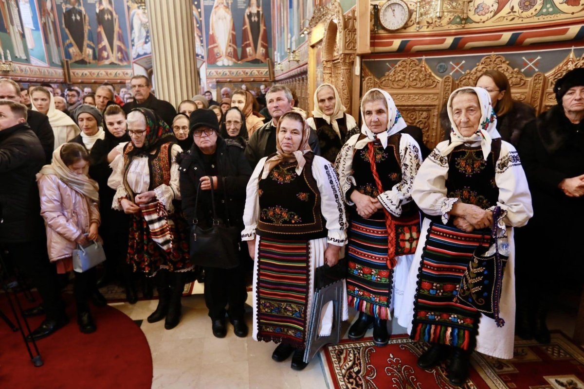 Hramul Paraclisului „Sfântul Ierarh Nicolae” al Mănăstirii Rohia 280132