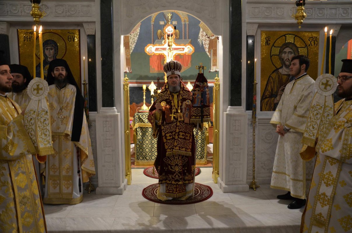 Slujire arhierească la Mănăstirea Izbuc din Episcopia Oradiei 280144