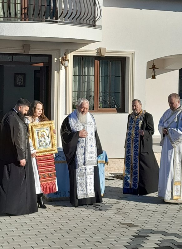 Liturghie arhierească și sfințirea casei parohiale din Șieuț, Bistriţa-Năsăud 280319