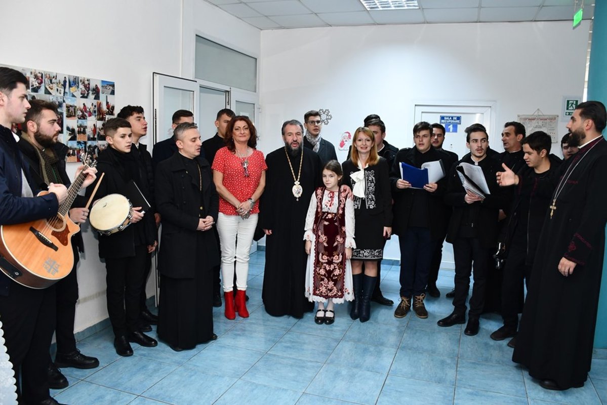 Misiune și filantropie de Crăciun în Eparhia Banatului Montan 280322