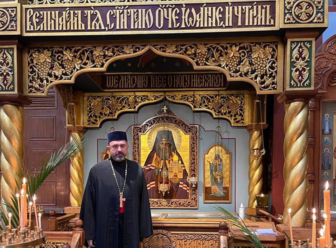 Preot bucureștean pelerin la moaștele Sfântului Ioan Maximovici din Statele Unite 280432