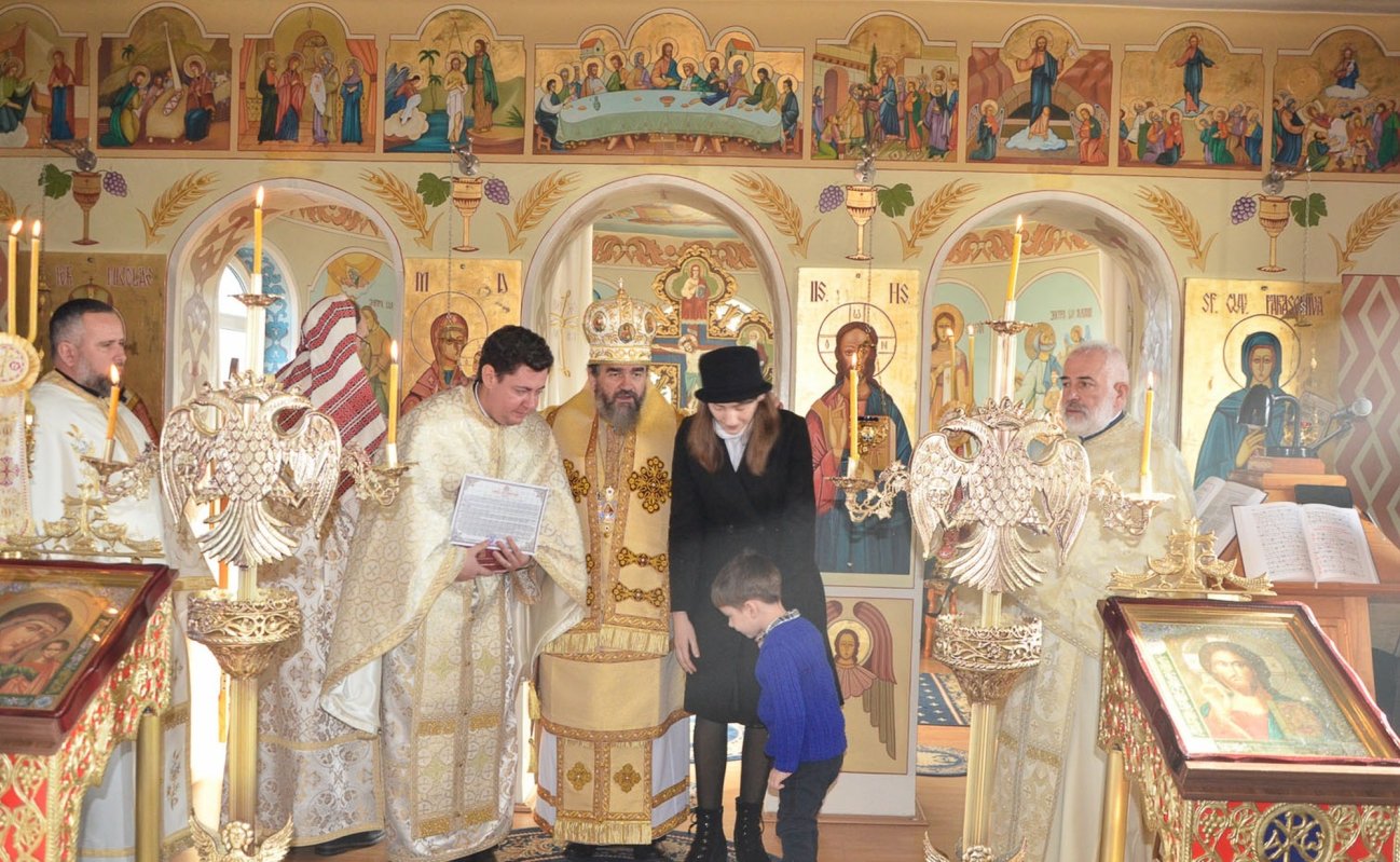 Slujiri arhiereşti din Episcopia Devei şi Hunedoarei 280408