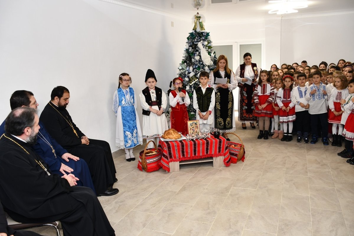 Colinde și daruri pentru credincioşi în Episcopia Caransebeșului 280623