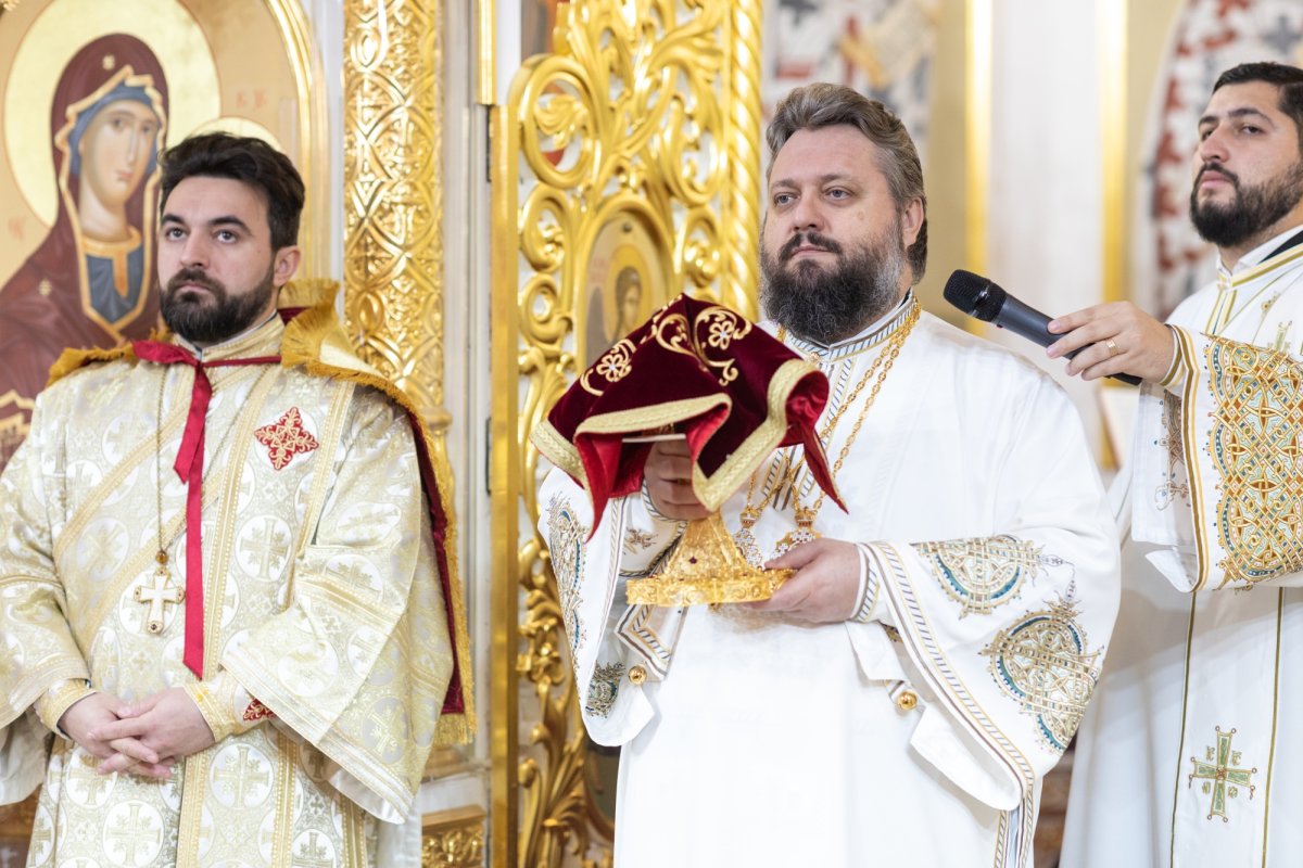 Tânăr monah din Administrația Patriarhală hirotonit întru ierodiacon 281048