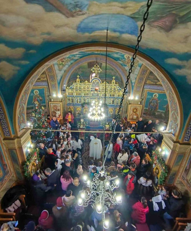 Concert de colinde într‑o parohie prahoveană 281298