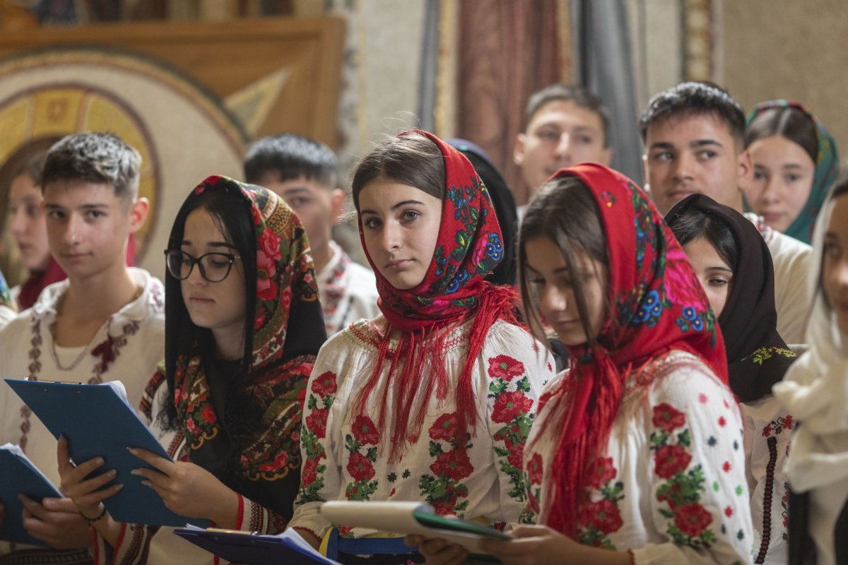 Primii colindători la Reședința Patriarhală din București 281315