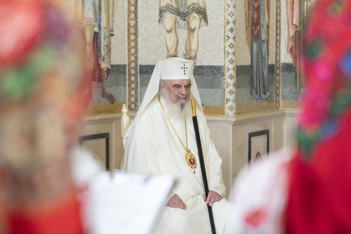 Primii colindători la Reședința Patriarhală din București 281318