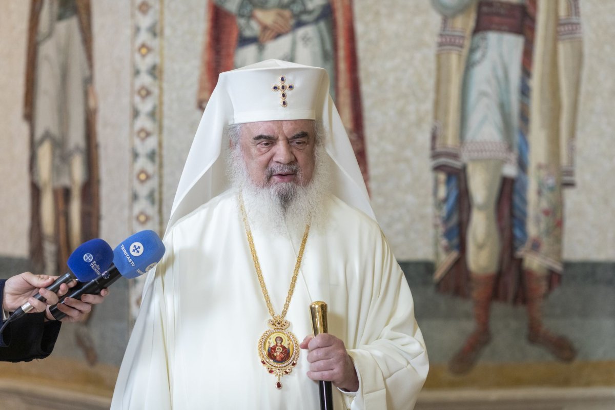 Primii colindători la Reședința Patriarhală din București 281333