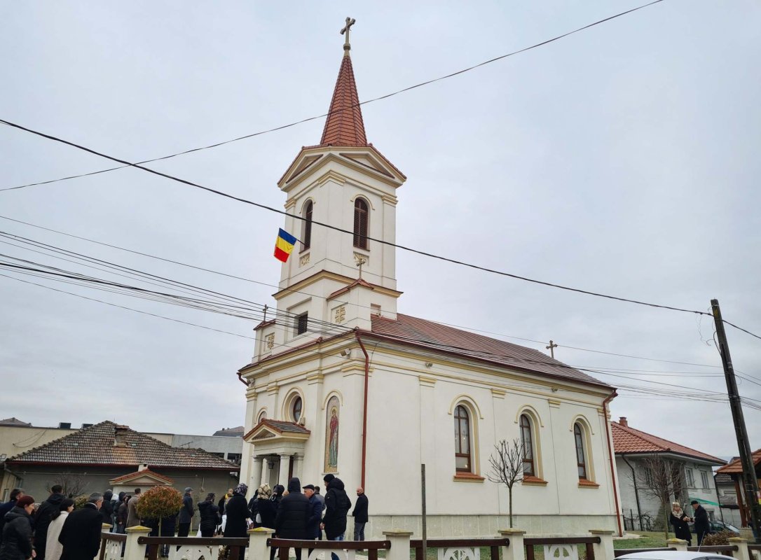 Sfințirea casei parohiale din Beclean  281211