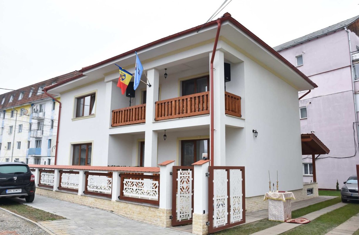 Sfințirea casei parohiale din Beclean  281214