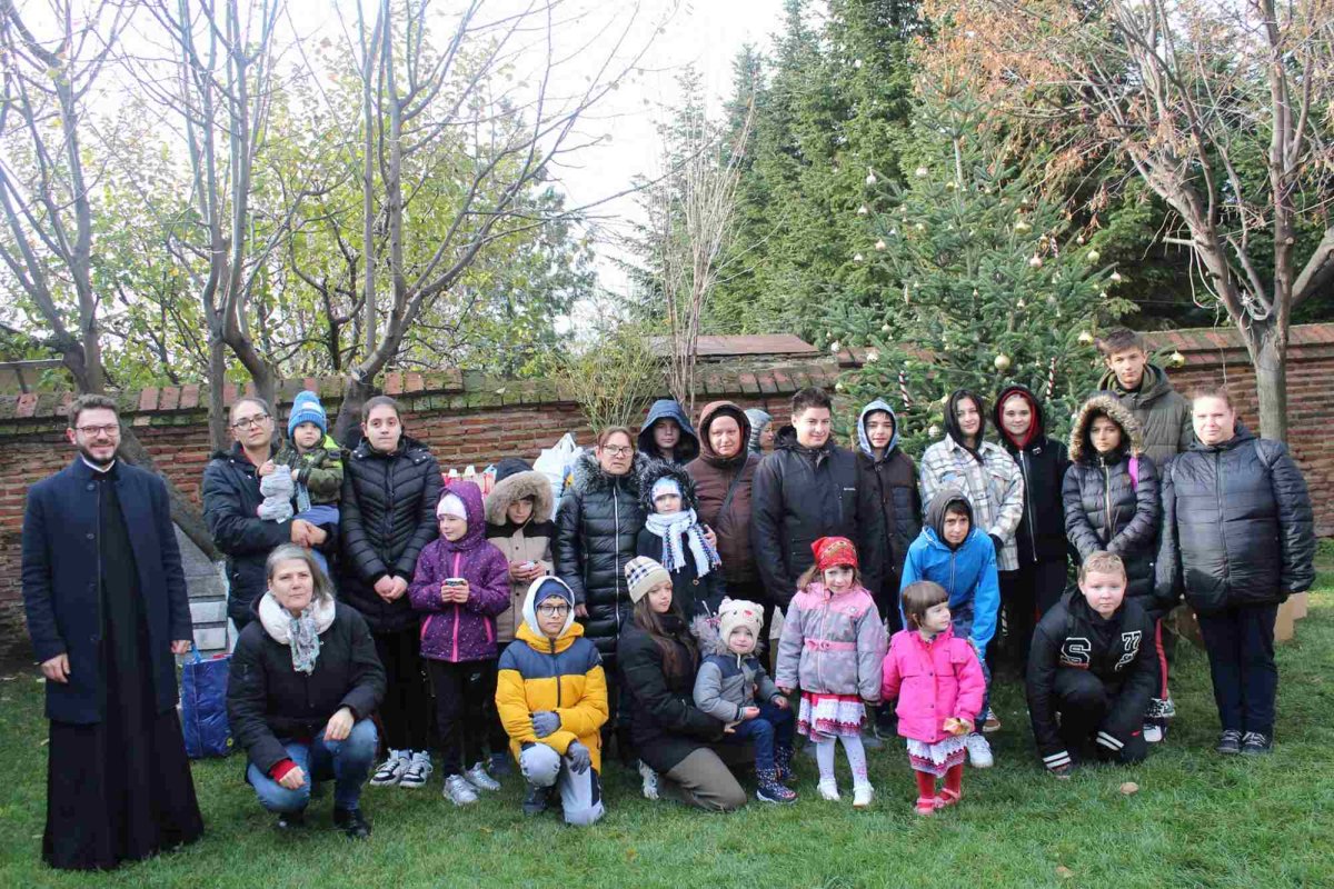 „Dăruim o speranță de Crăciun” la parohia ilfoveană Fundenii Doamnei 281416