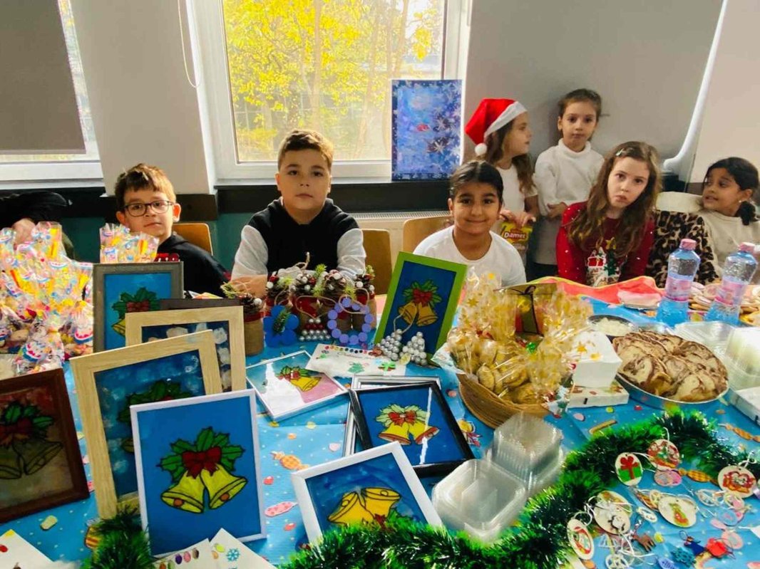 „Dăruim o speranță de Crăciun” la parohia ilfoveană Fundenii Doamnei 281418