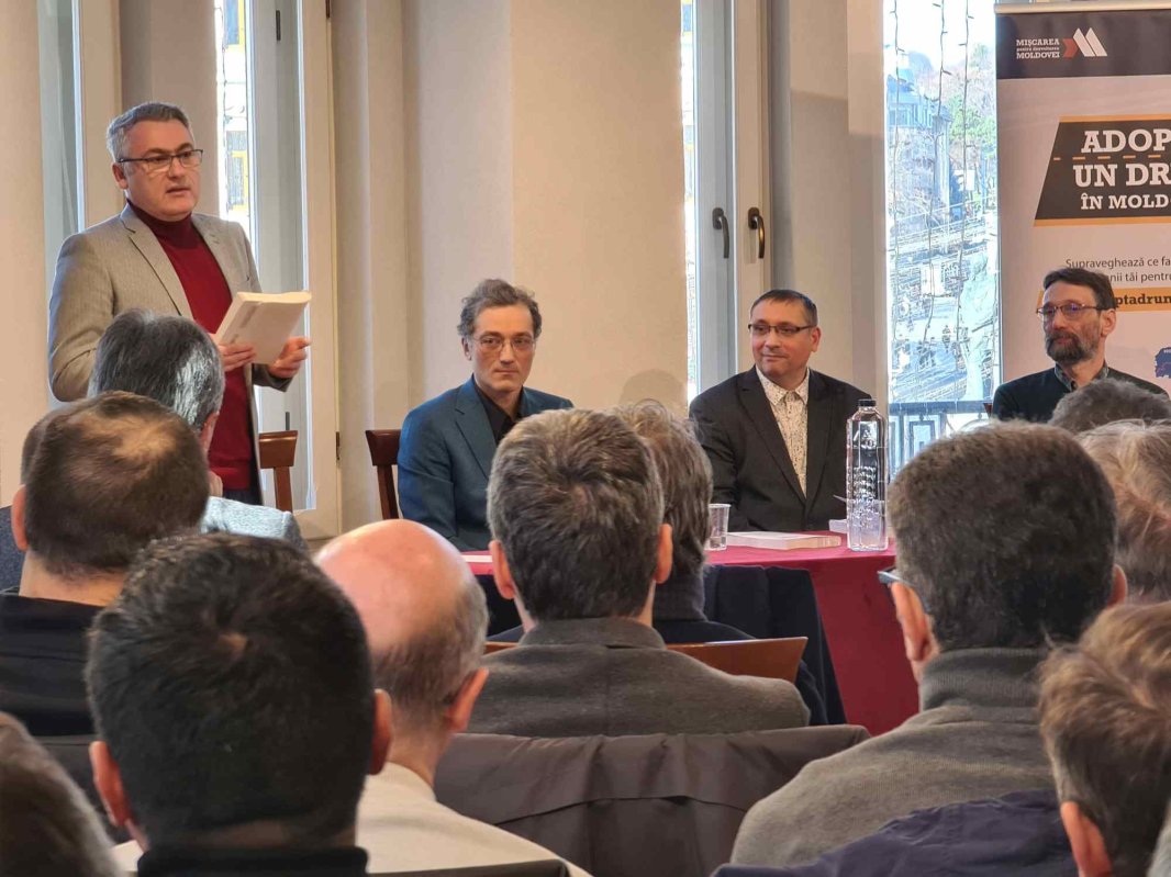 Dezbatere pe tema descentralizării la Iași 281446