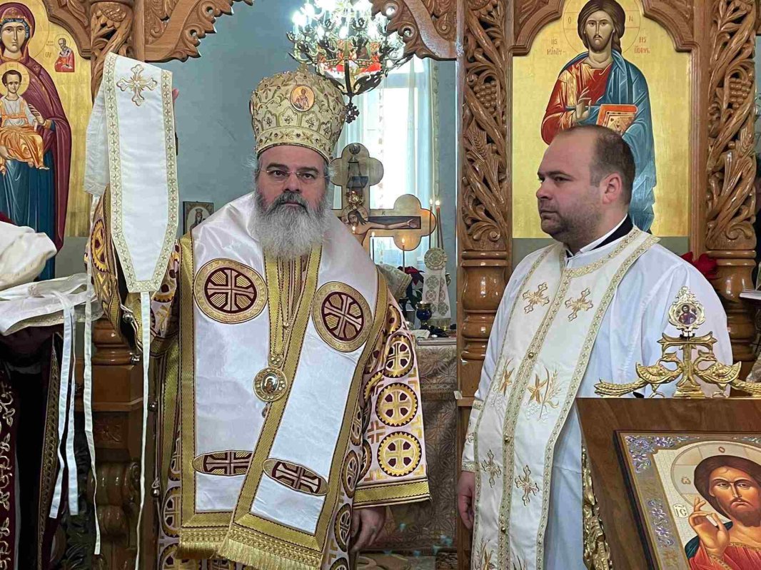 Hirotonie și instalare de preot în Parohia Telejna 281404