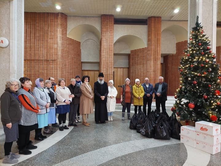 Cadouri pentru lucrătorii Teatrului Naţional din Bălţi  281570