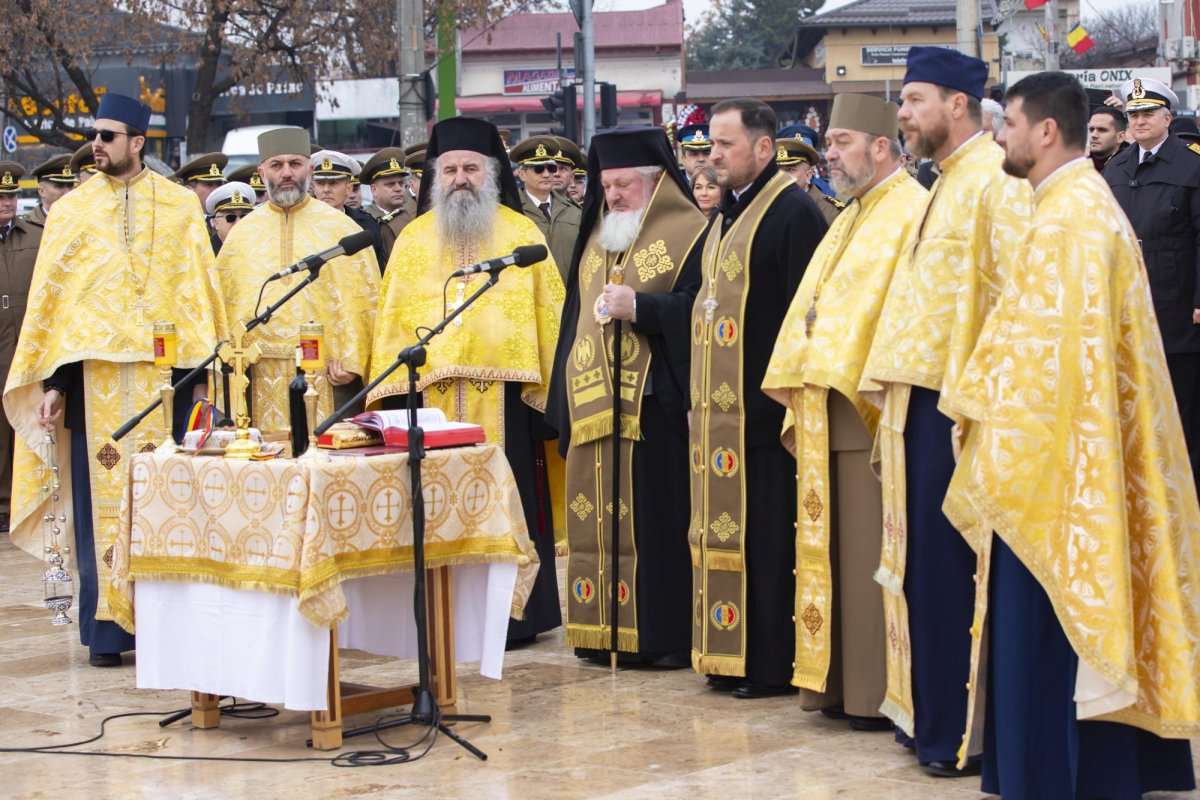 Monument dedicat eroilor transmisioniști inaugurat în București 281620