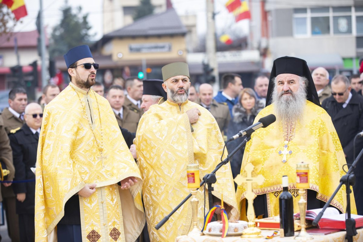 Monument dedicat eroilor transmisioniști inaugurat în București 281631