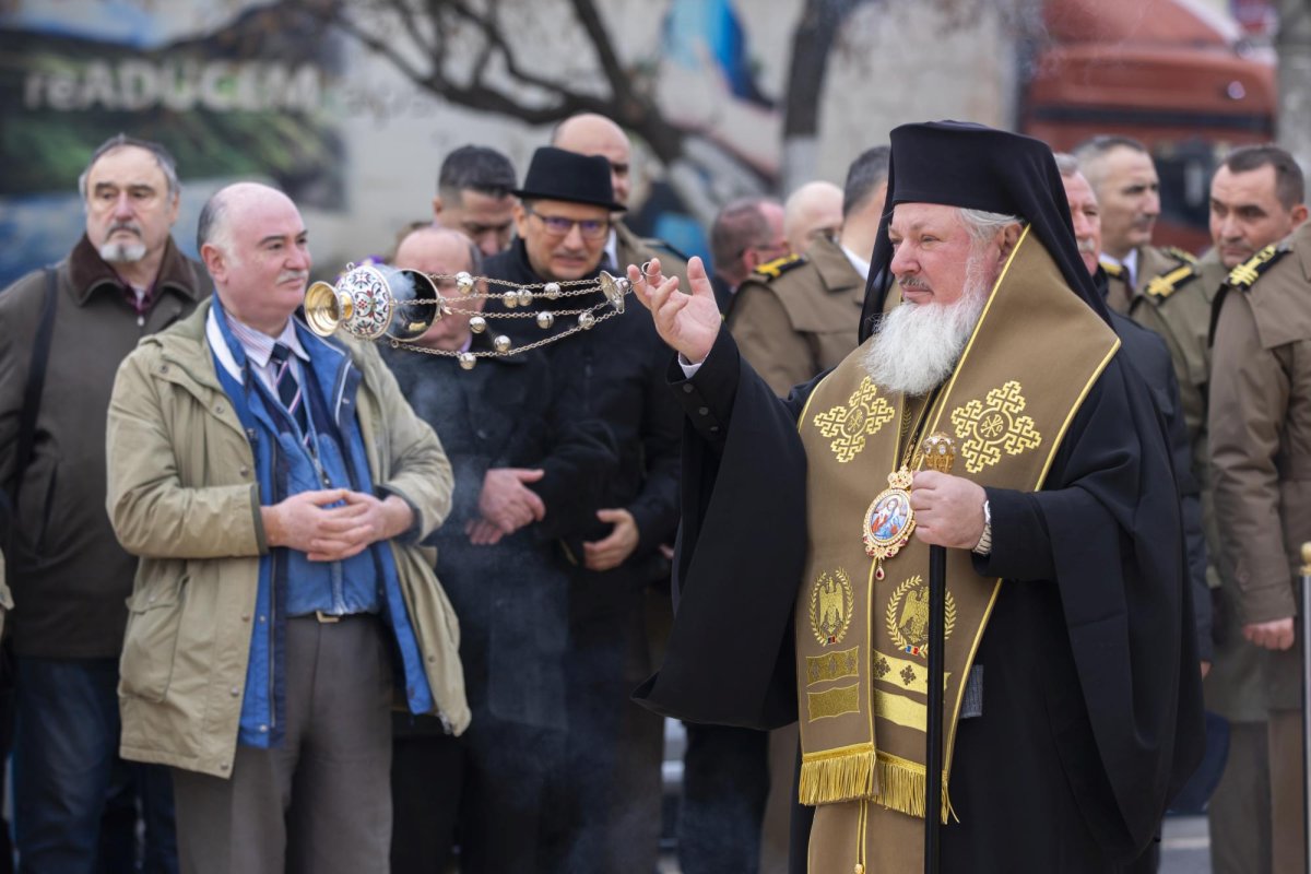 Monument dedicat eroilor transmisioniști inaugurat în București 281633