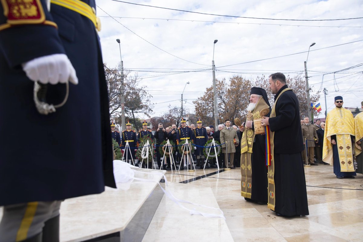 Monument dedicat eroilor transmisioniști inaugurat în București 281641