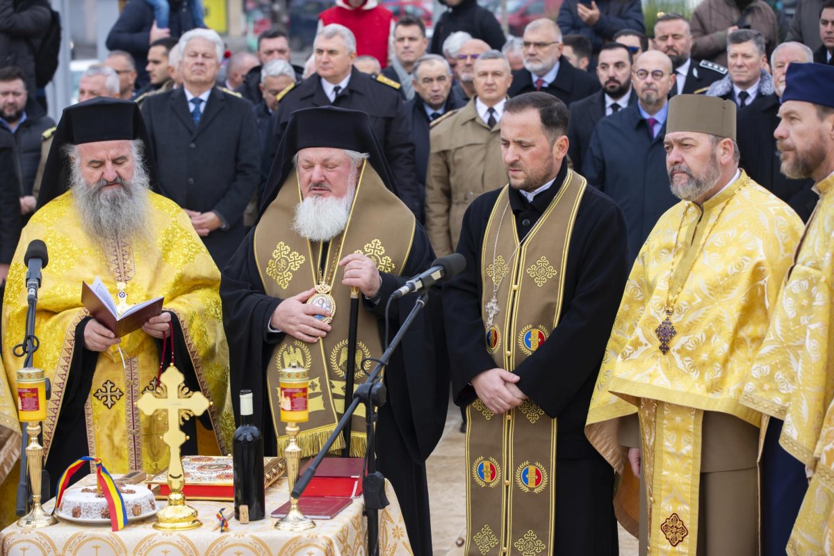 Monument dedicat eroilor transmisioniști inaugurat în București 281646