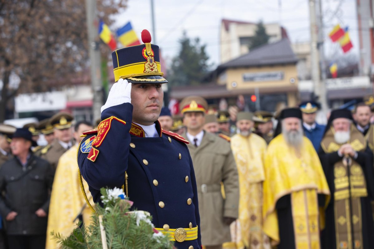 Monument dedicat eroilor transmisioniști inaugurat în București 281662